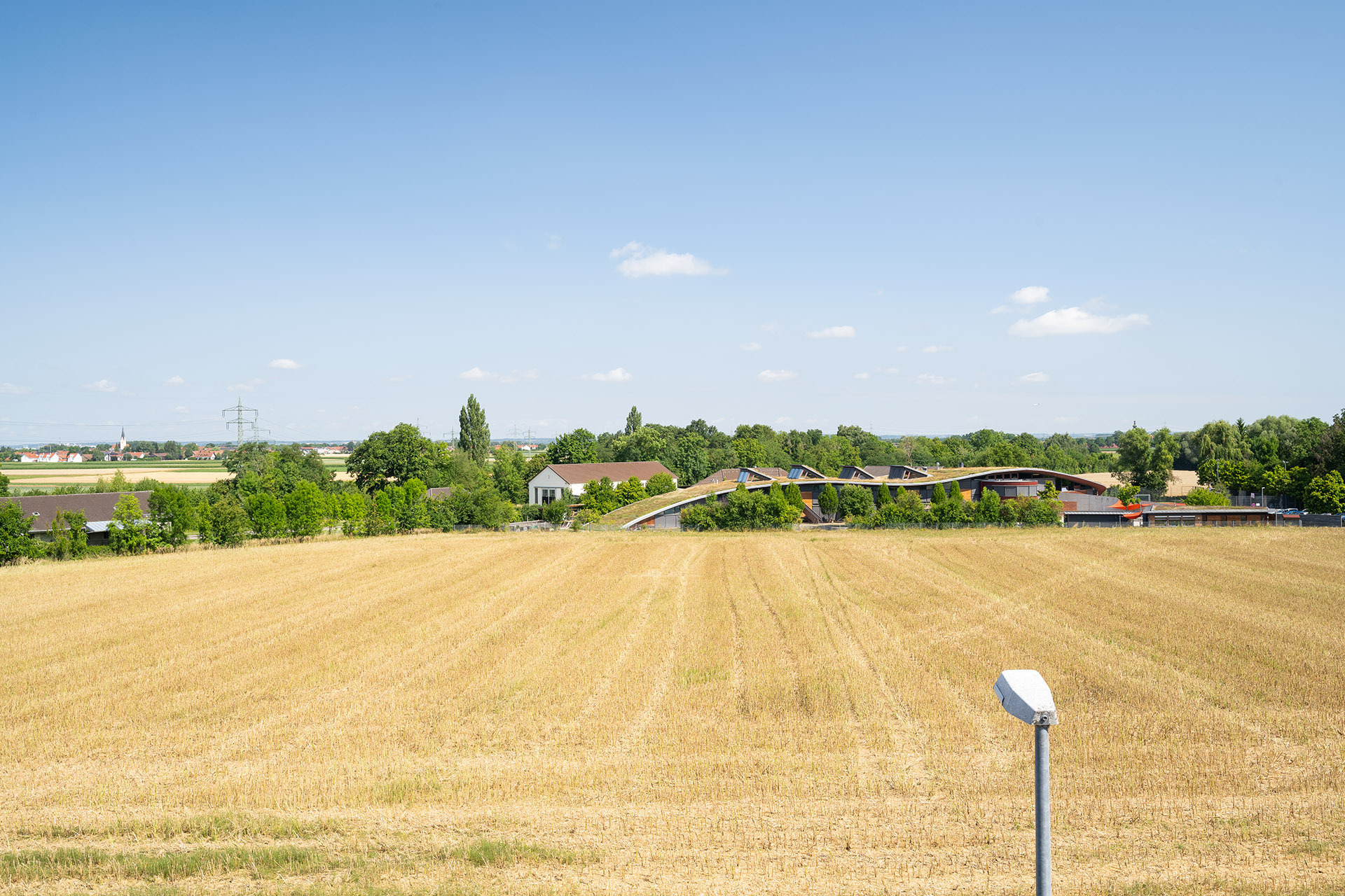 Modernes Reihenhaus mit schönem Südgarten - Aussicht über die Felder